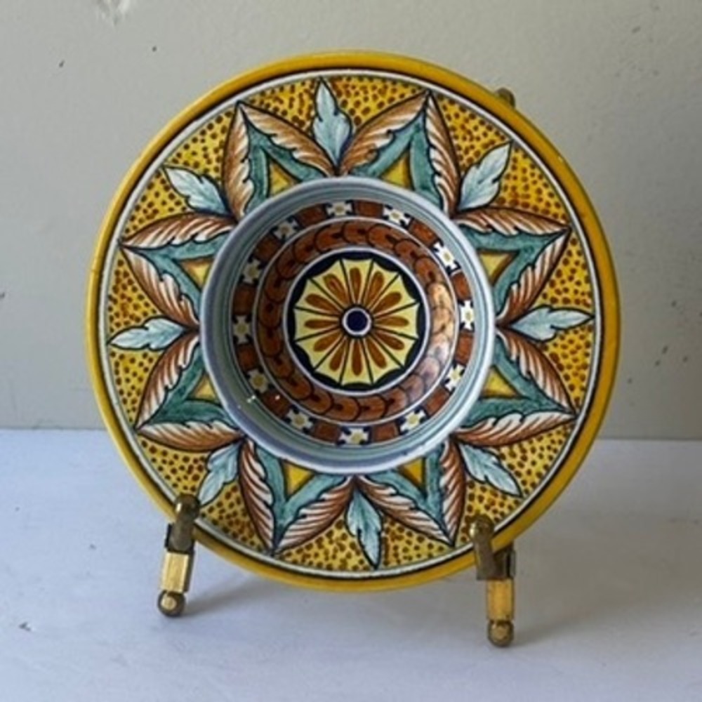 Augusta Deruta Italy Hand Painted Ceramic Small Bowl Plate 4.5" w/ Display Stand